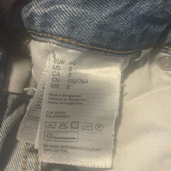 H&M Loose Straight High Waisted  Distressed Blue Jeans|Size 8/25inch inseam - Picture 6 of 11